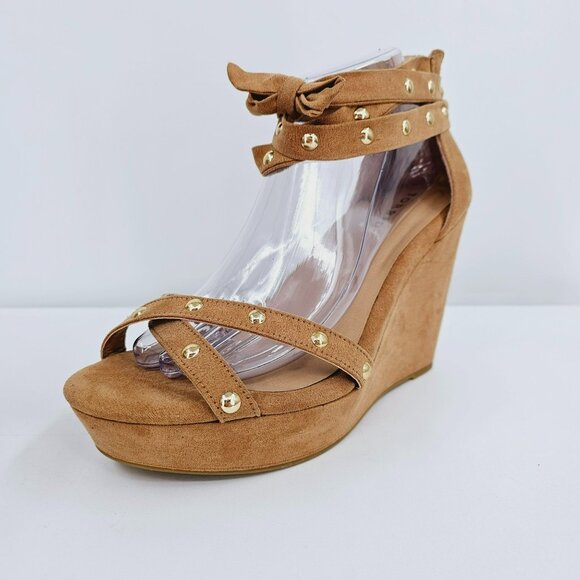 Torrid Studded Platform Wedge 9 WW Tan Beige Fabric Ankle Wrap Strappy Zip Back - Picture 1 of 15